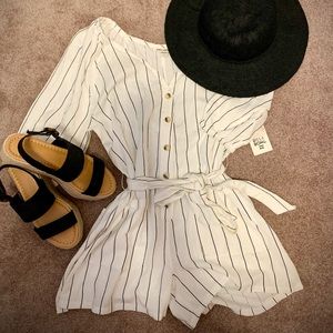 NWT. Billabong Romper